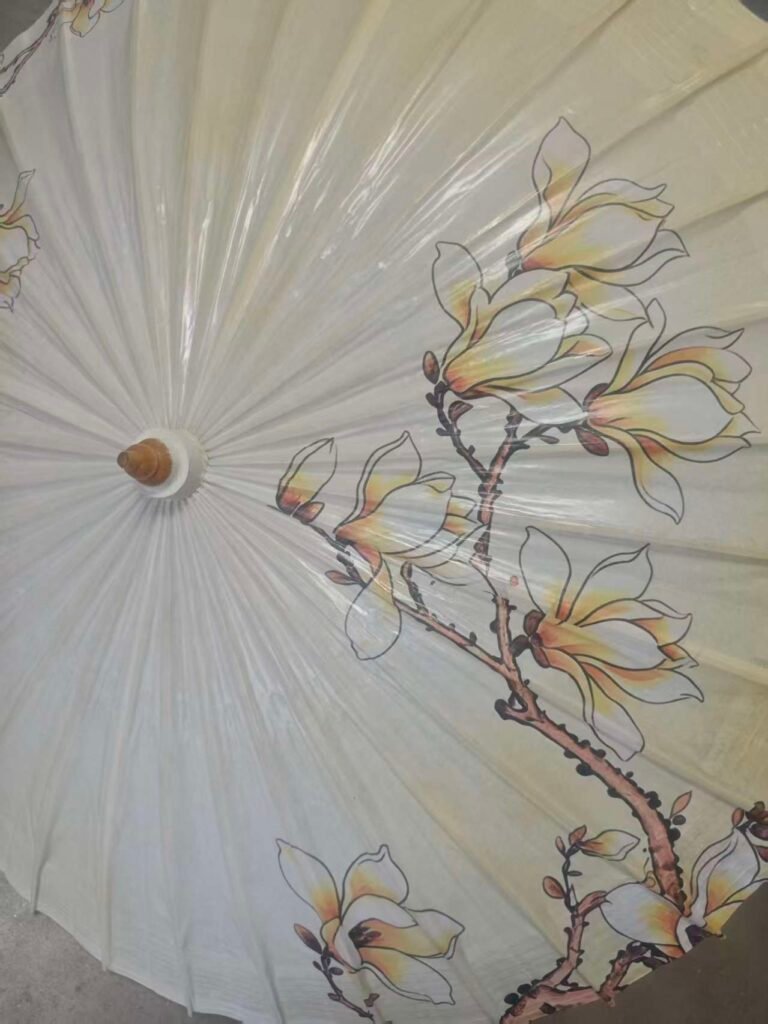 Chinese oil-paper umbrella magnolia